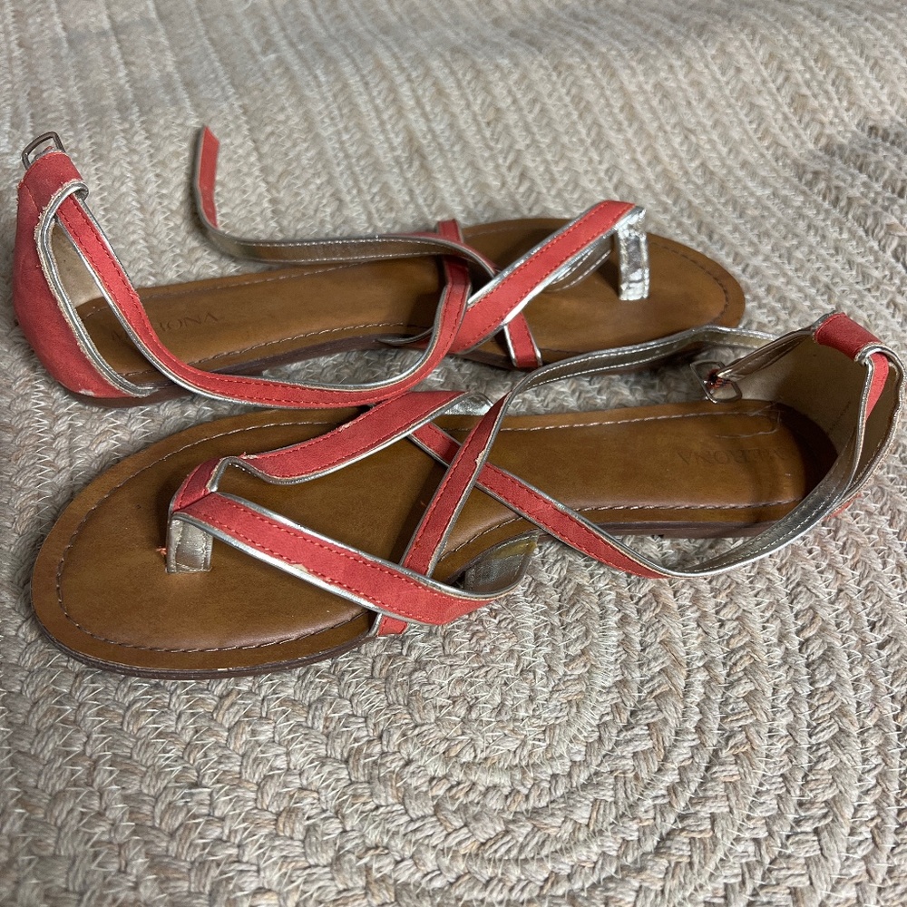 Womens Sandal Size 8